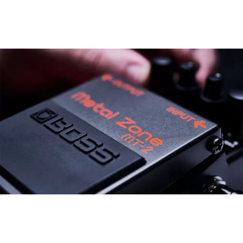 Boss MT-2 Metal Zone купить в Москве и РФ недорого
